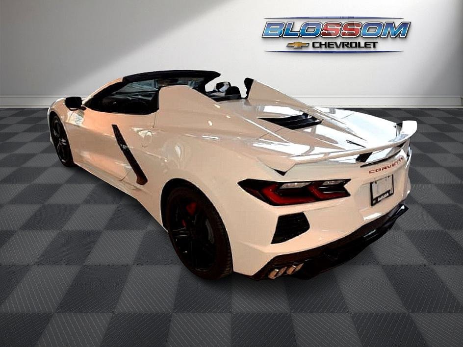 2025 Chevrolet Corvette 2LT photo