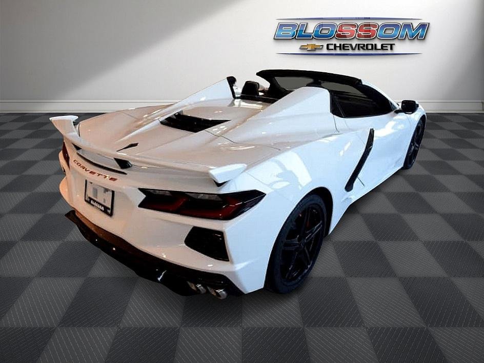 2025 Chevrolet Corvette 2LT photo