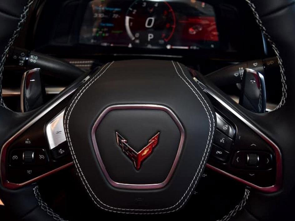 2025 Chevrolet Corvette 2LT photo
