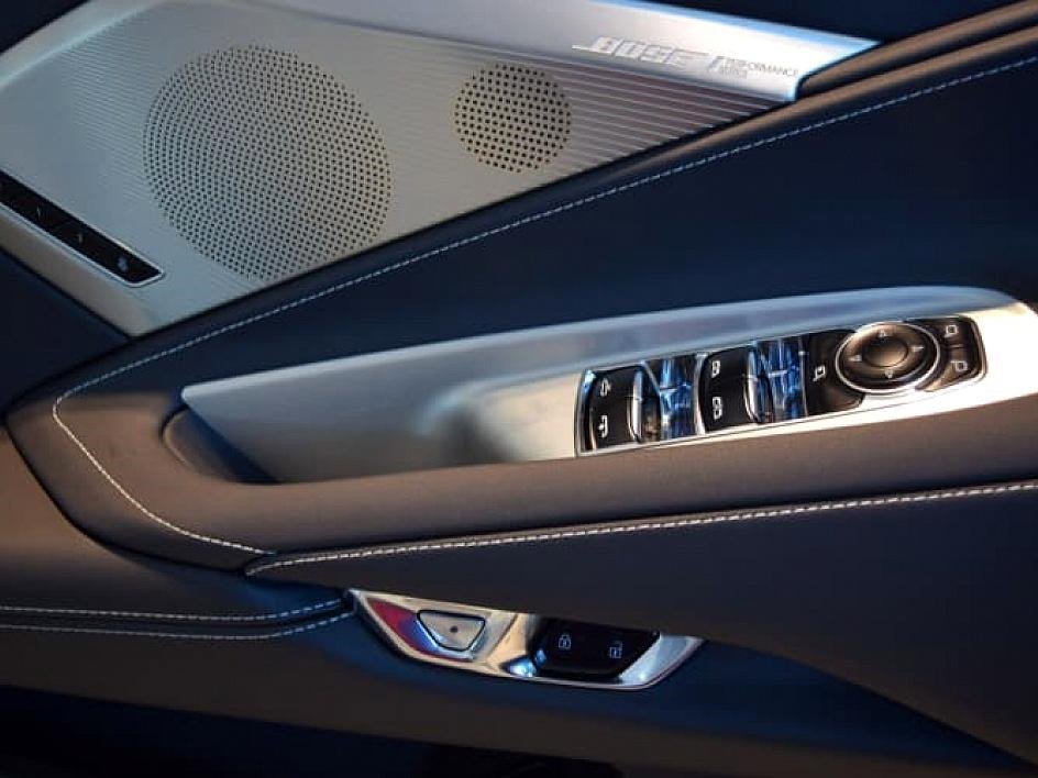 2025 Chevrolet Corvette 2LT photo