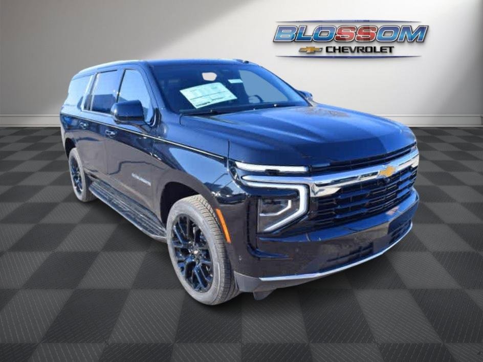 2025 Chevrolet Suburban LS photo
