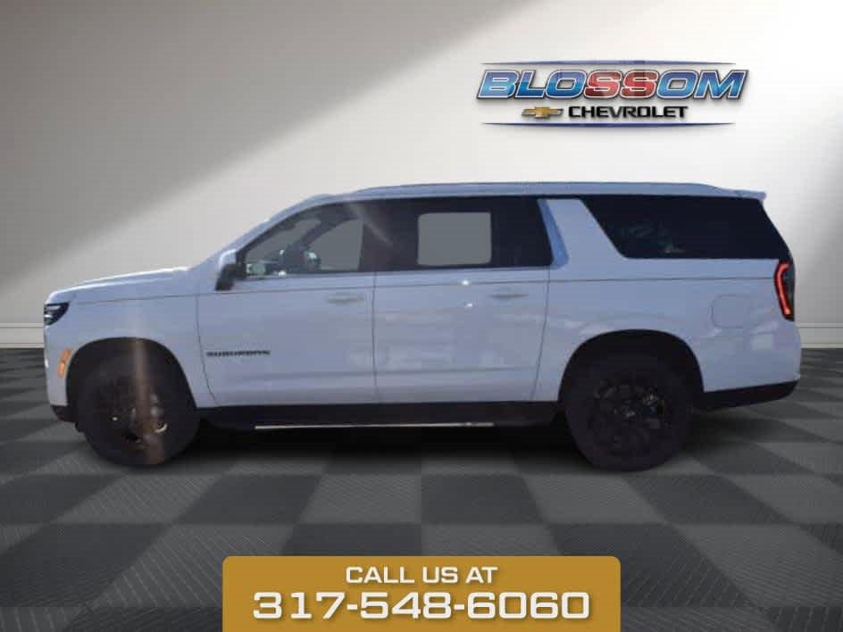 2025 Chevrolet Suburban LT photo