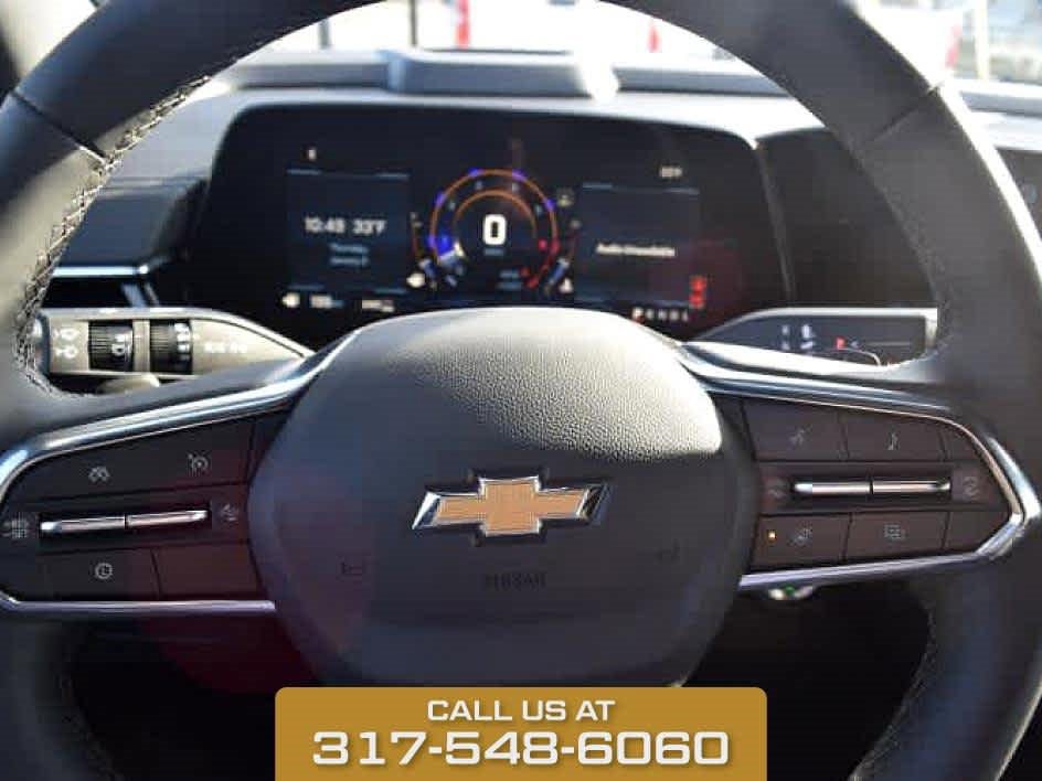 2025 Chevrolet Suburban LT photo