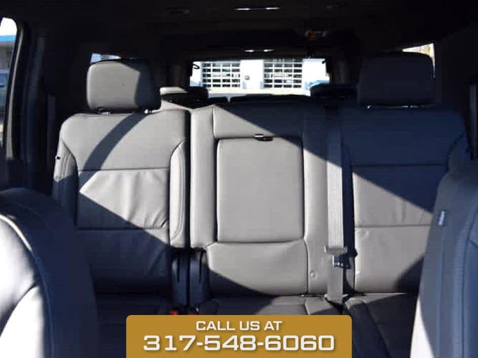 2025 Chevrolet Suburban LT photo
