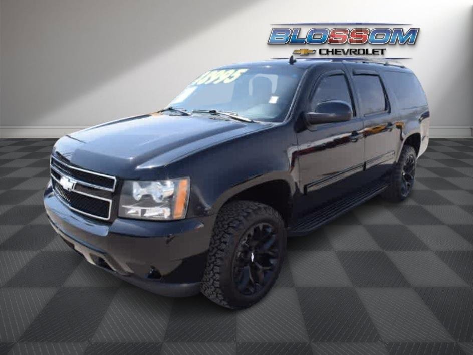 2011 Chevrolet Suburban LT 1500 photo