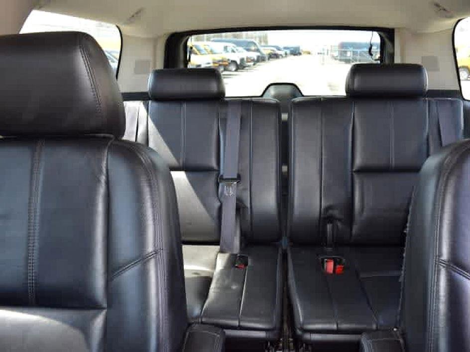 2011 Chevrolet Suburban LT 1500 photo