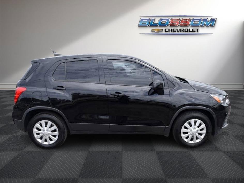 2017 Chevrolet Trax LS photo