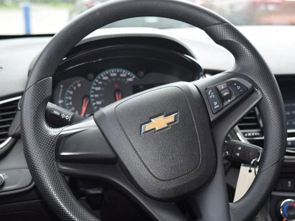 2017 Chevrolet Trax LS photo