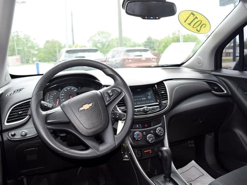 2017 Chevrolet Trax LS photo
