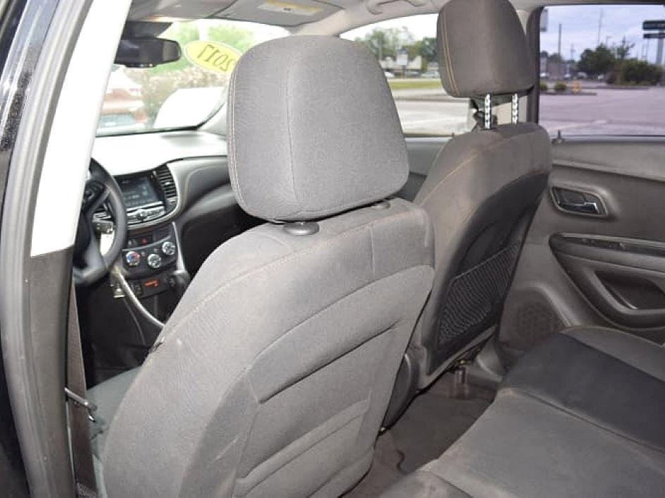 2017 Chevrolet Trax LS photo