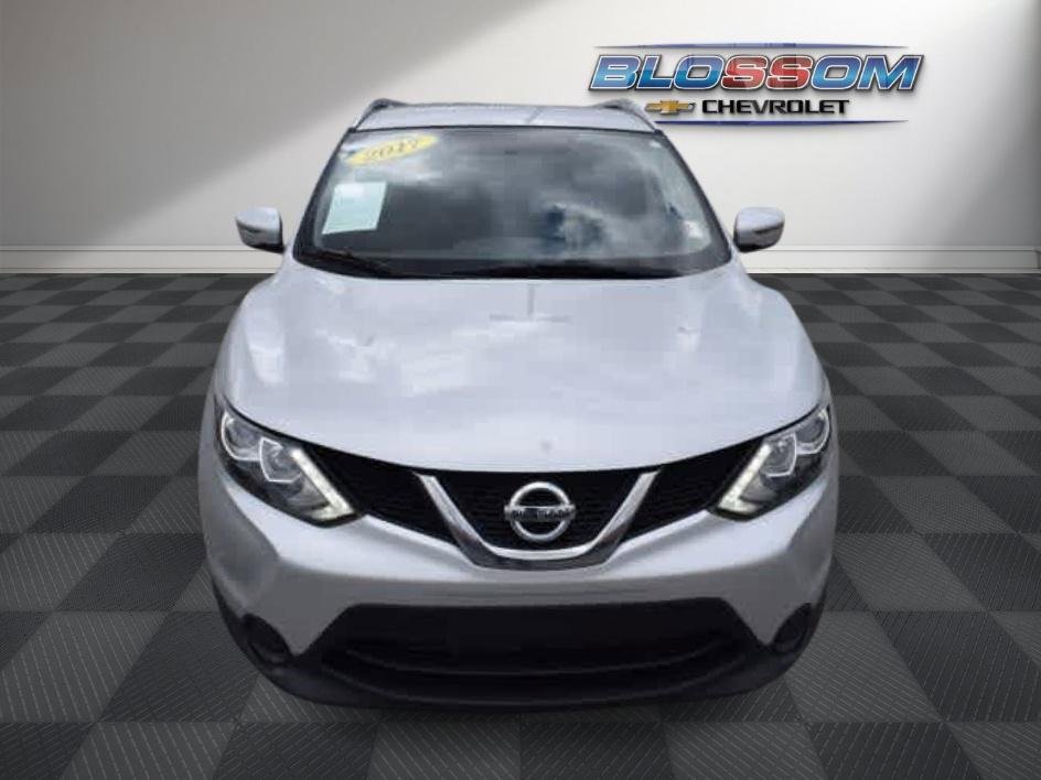 2017 Nissan Rogue Sport SV photo