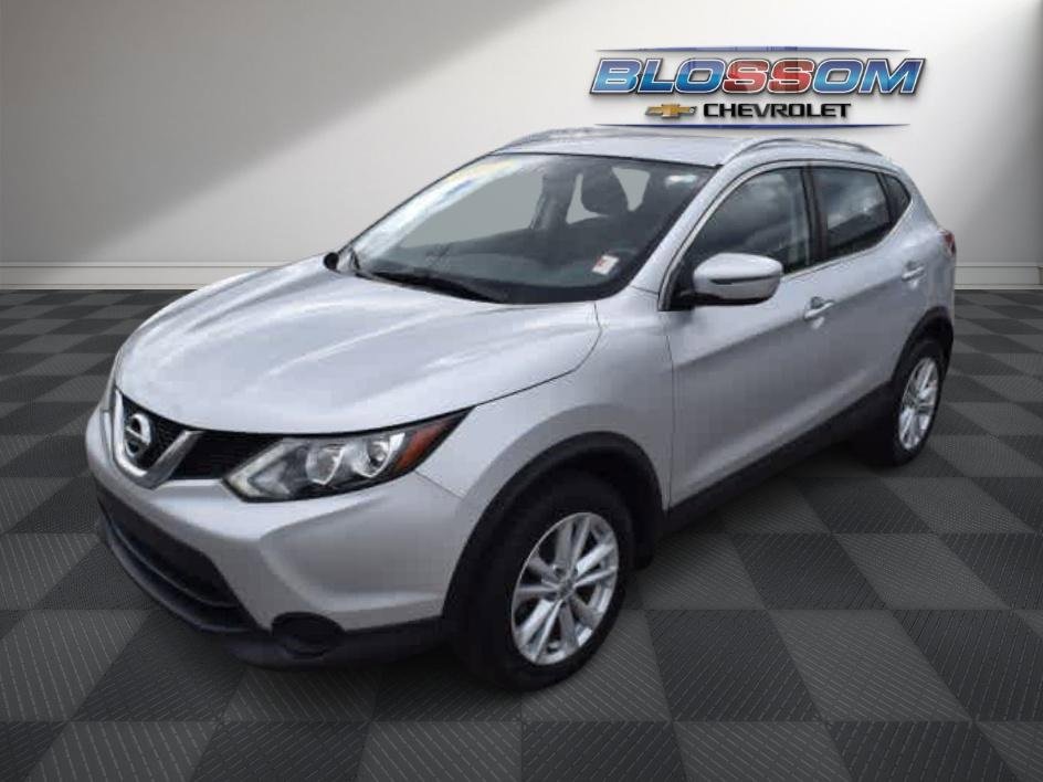 2017 Nissan Rogue Sport SV photo