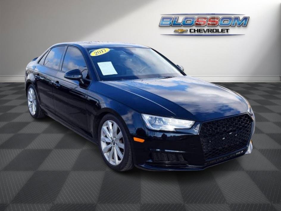 2017 Audi A4 Premium photo