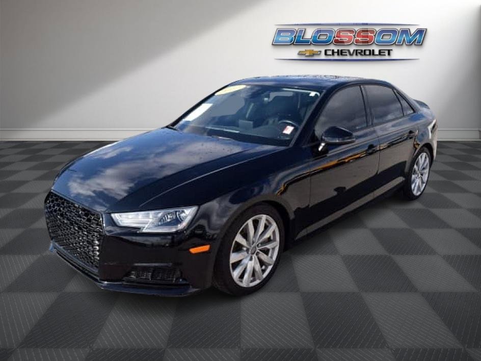 2017 Audi A4 Premium photo