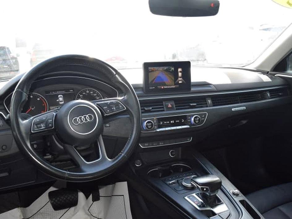 2017 Audi A4 Premium photo