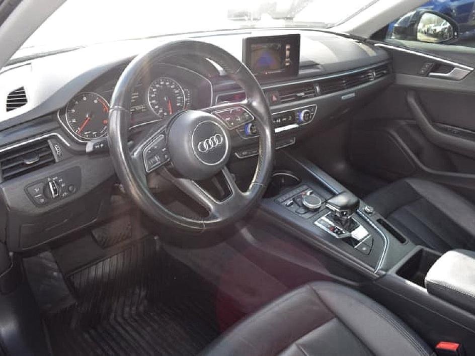 2017 Audi A4 Premium photo