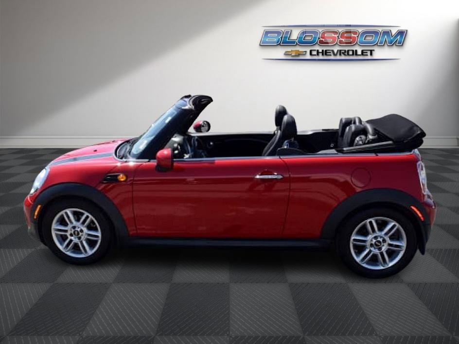 2011 MINI Cooper photo