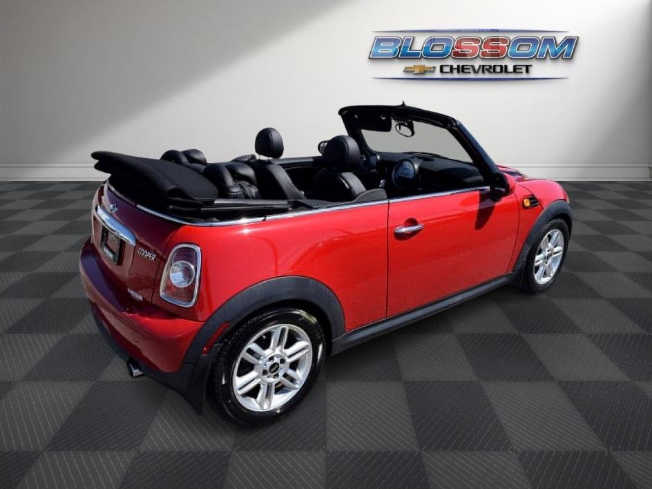 2011 MINI Cooper photo
