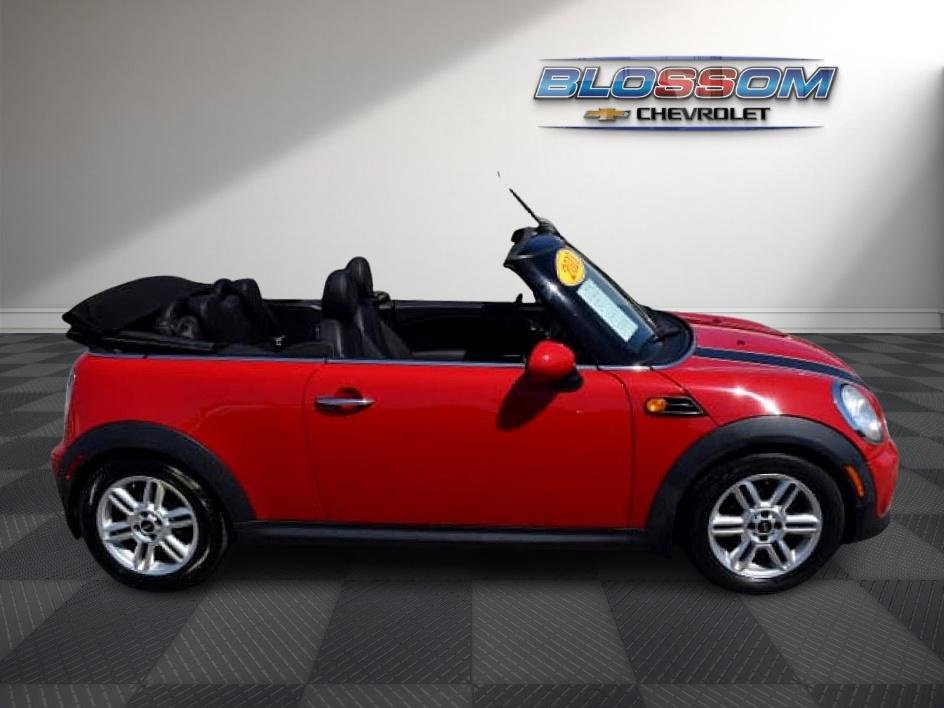 2011 MINI Cooper photo