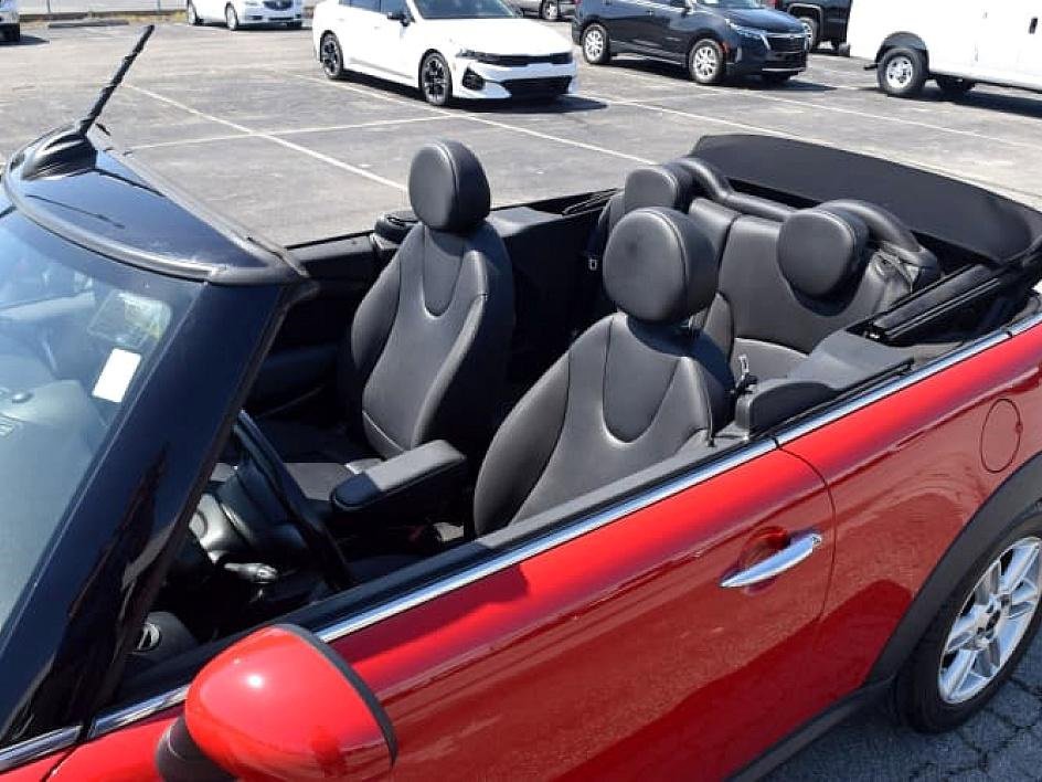 2011 MINI Cooper photo
