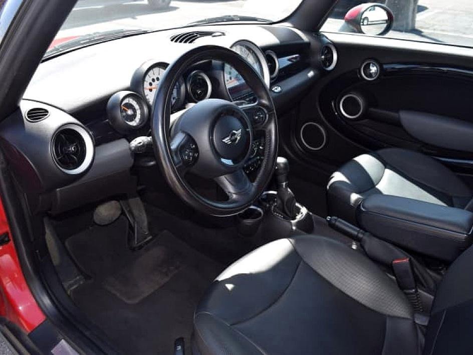 2011 MINI Cooper photo