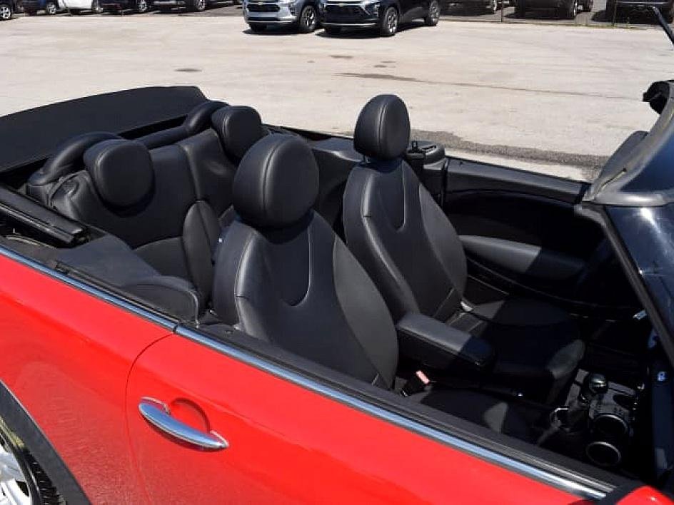 2011 MINI Cooper photo
