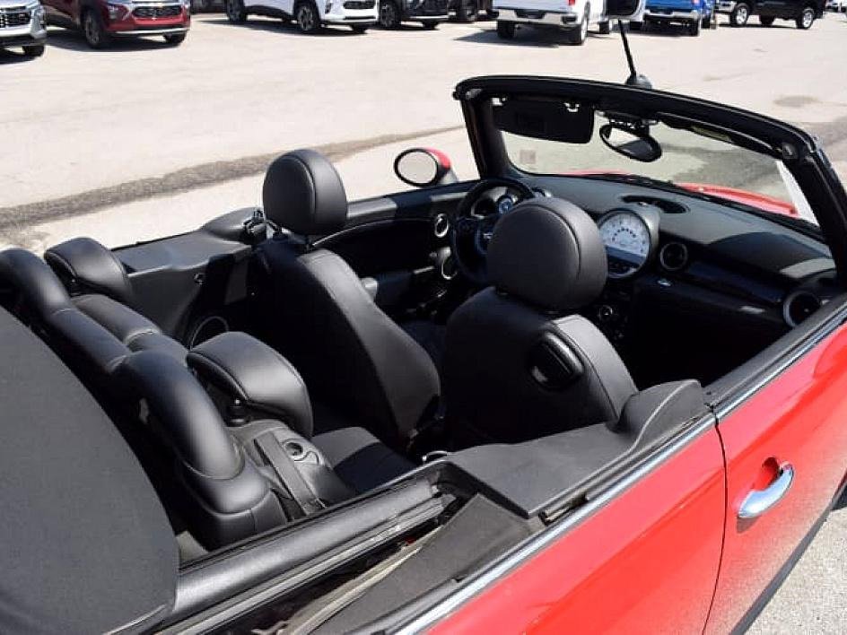 2011 MINI Cooper photo