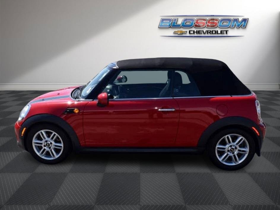 2011 MINI Cooper photo