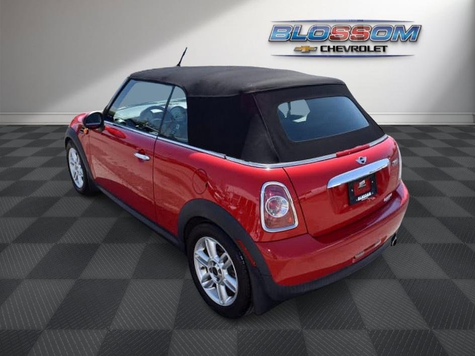2011 MINI Cooper photo