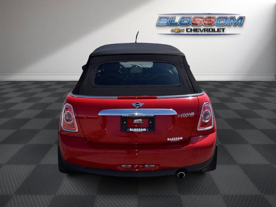 2011 MINI Cooper photo