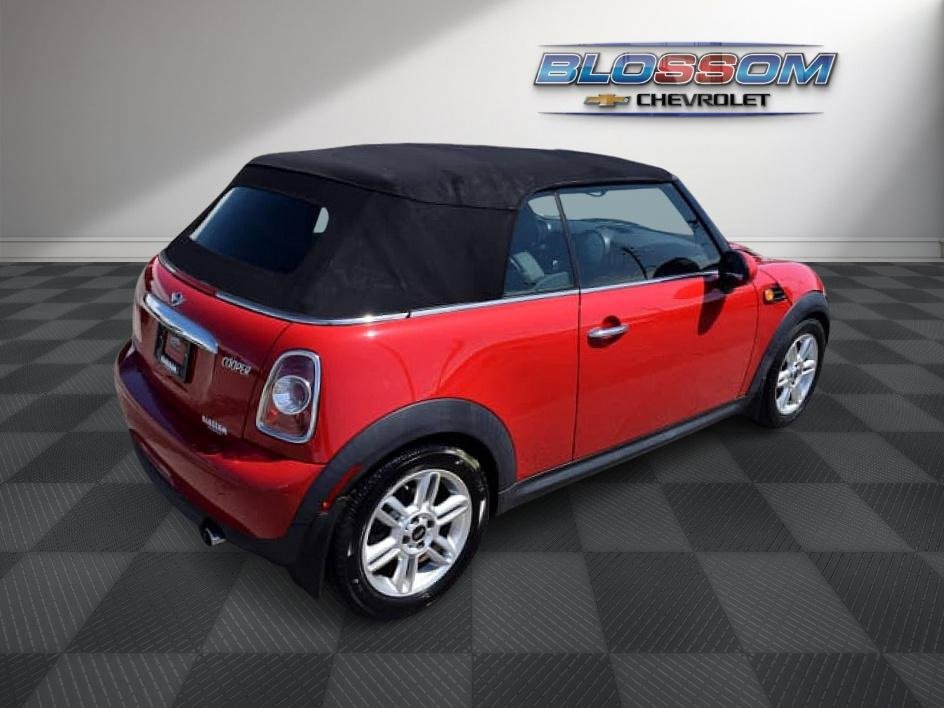 2011 MINI Cooper photo