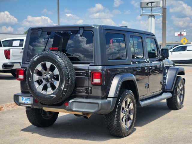 2018 Jeep Wrangler Unlimited Sahara 6