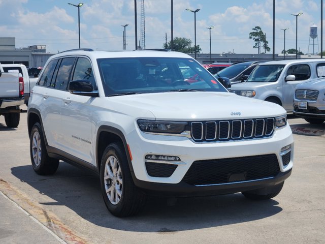 2022 Jeep Grand Cherokee Limited 3