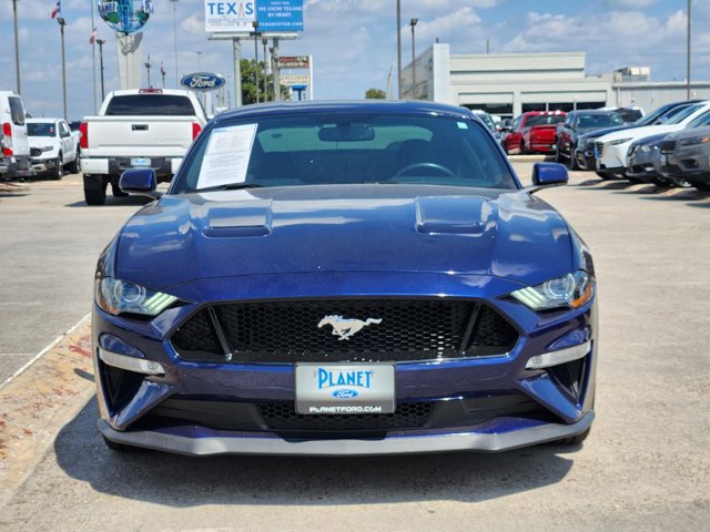 2020 Ford Mustang  2