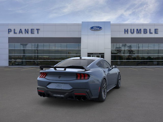 2024 Ford Mustang Dark Horse 8