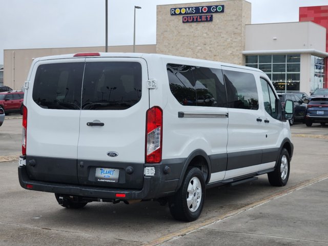 2018 Ford Transit Passenger Wagon XL 4