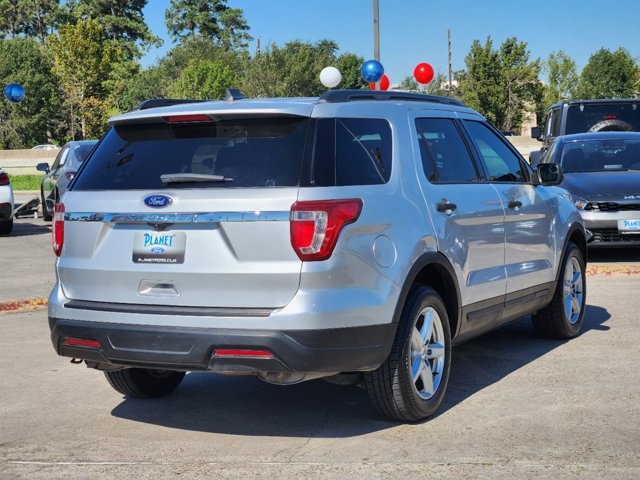 2018 Ford Explorer  6