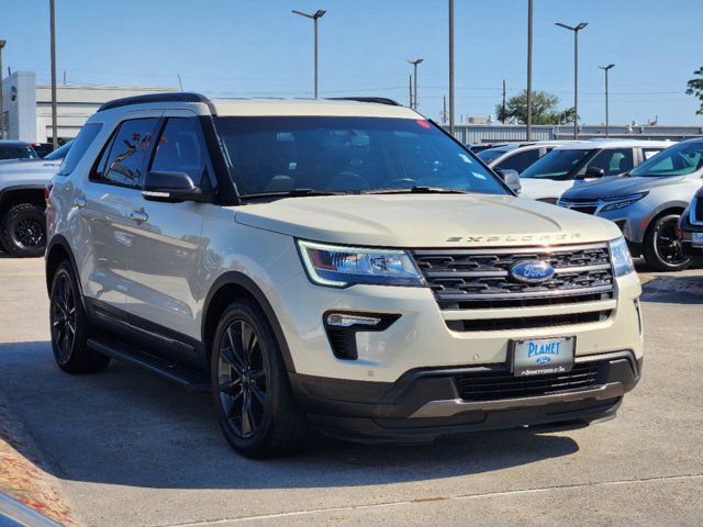 2018 Ford Explorer XLT 3