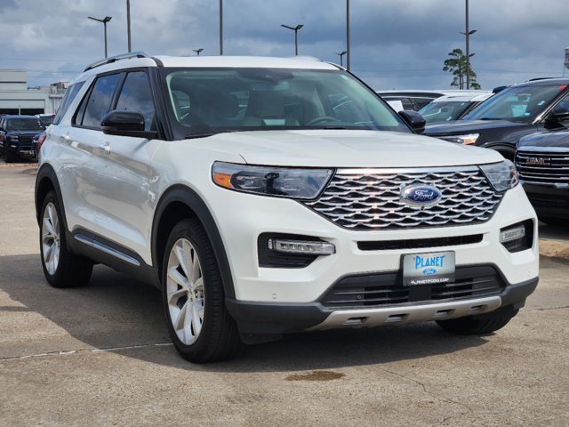 2024 Ford Explorer Platinum 2