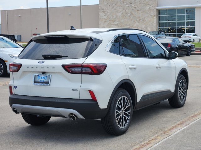 2024 Ford Escape PHEV 3