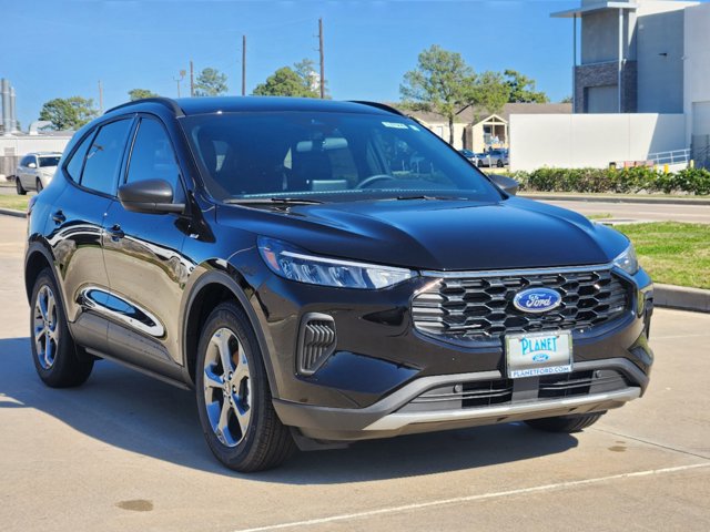 2025 Ford Escape ST-Line 2