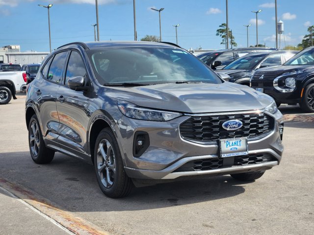 2024 Ford Escape ST-Line Select 2