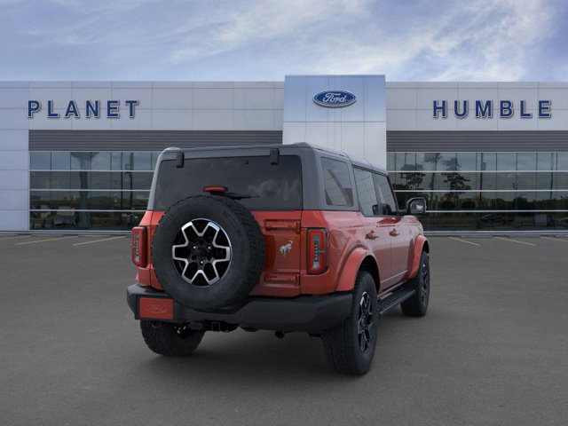 2024 Ford Bronco Outer Banks 8