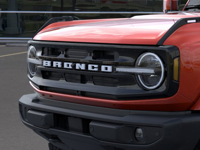 2024 Ford Bronco Outer Banks 19