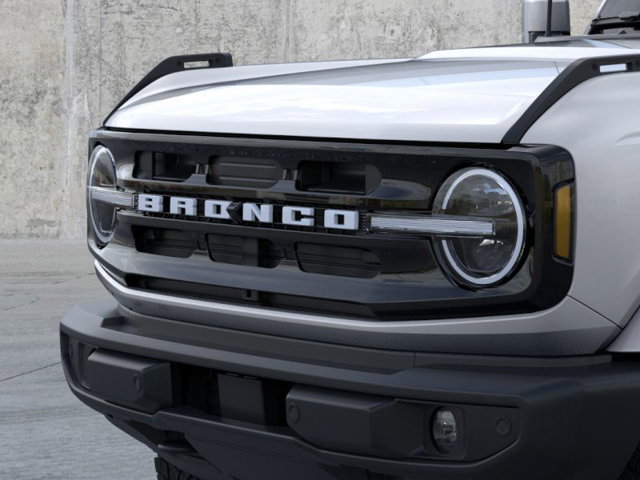 2024 Ford Bronco Outer Banks 19