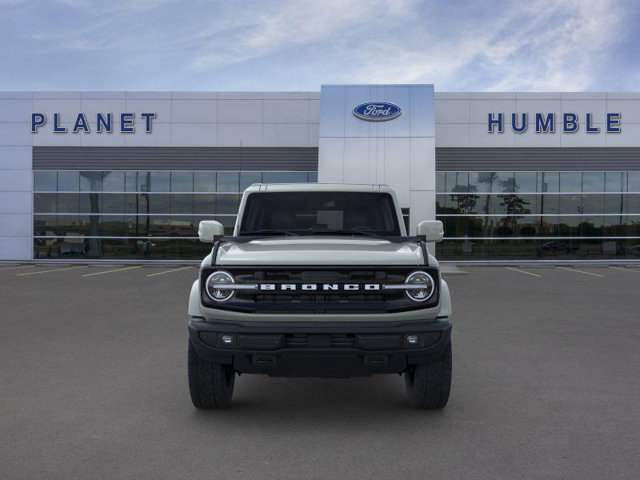 2024 Ford Bronco Outer Banks 6