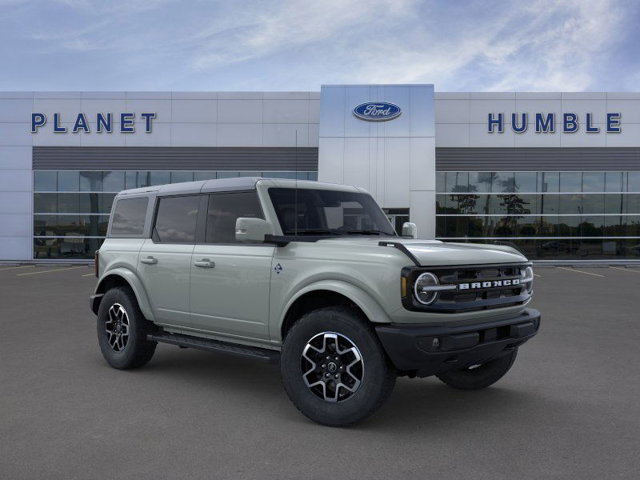 2024 Ford Bronco Outer Banks 7