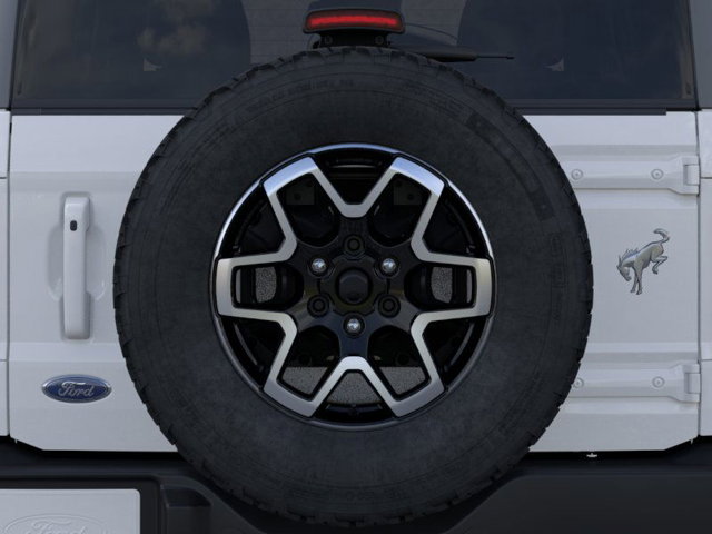 2024 Ford Bronco Outer Banks 24