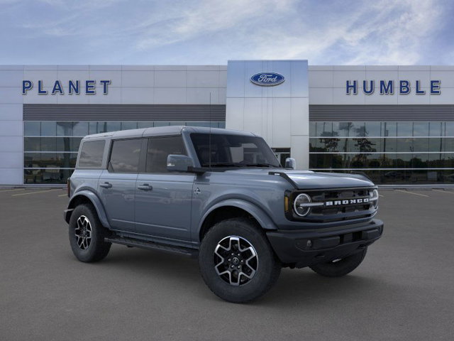 2024 Ford Bronco Outer Banks 7