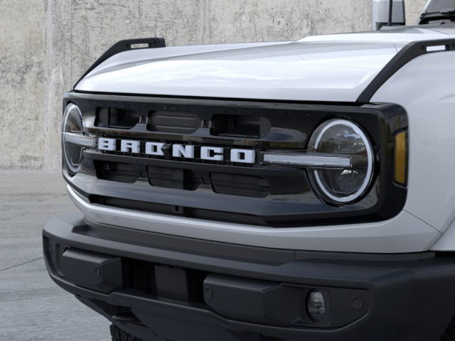 2024 Ford Bronco Outer Banks 19